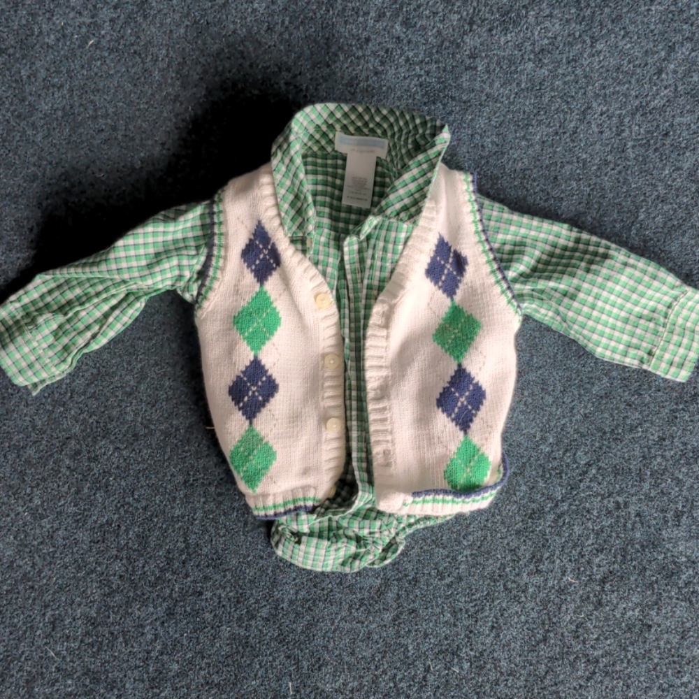 Collared onesie and sweater vest set
